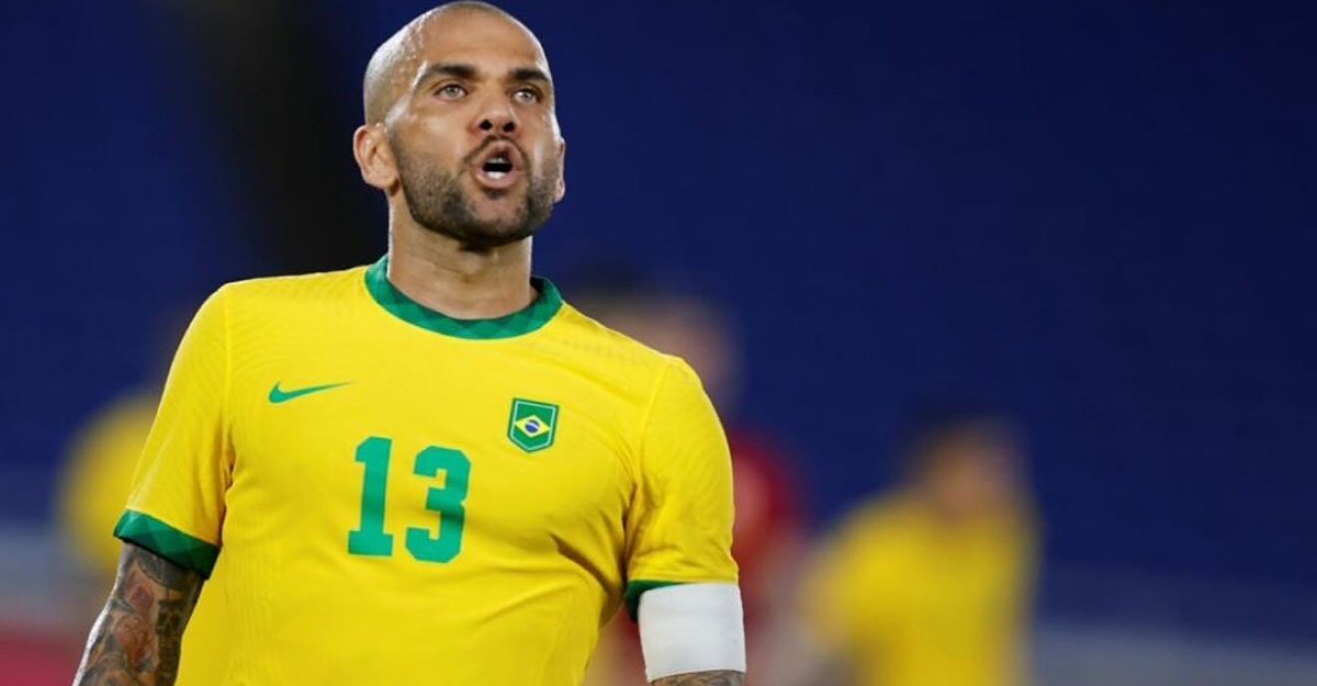 ক্যামেরুনের বিপক্ষে নেমেই বিশ্ব রেকর্ড গড়বেন আলভেস