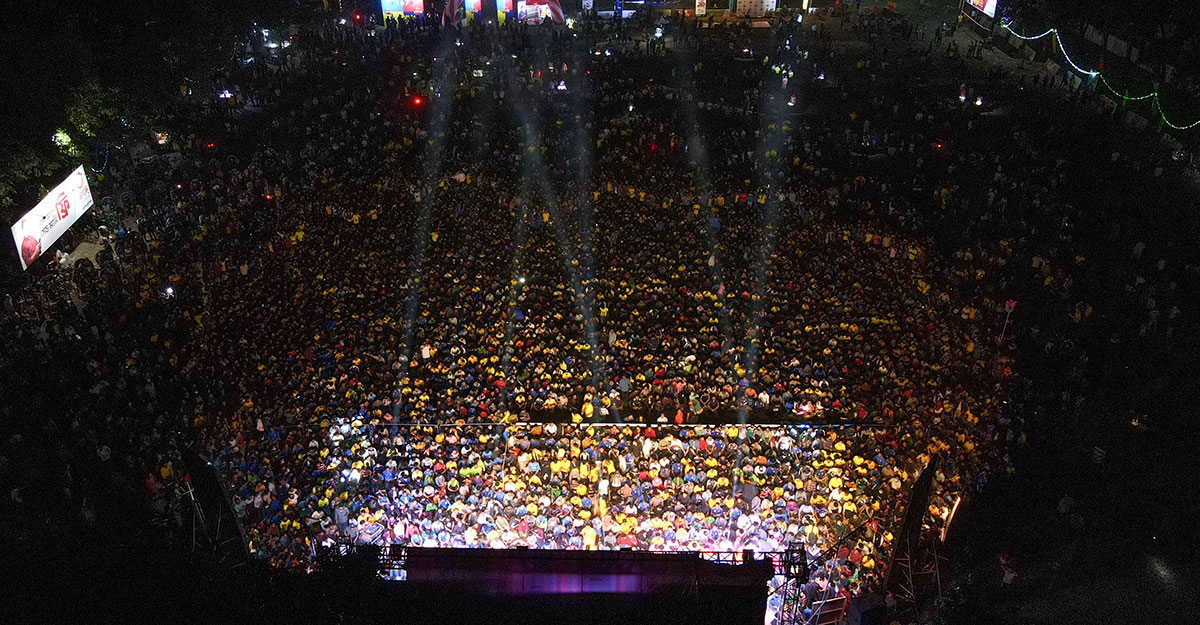 বাংলাদেশের ব্রাজিল সমর্থকদের উন্মাদনায় মুগ্ধ ফিফা