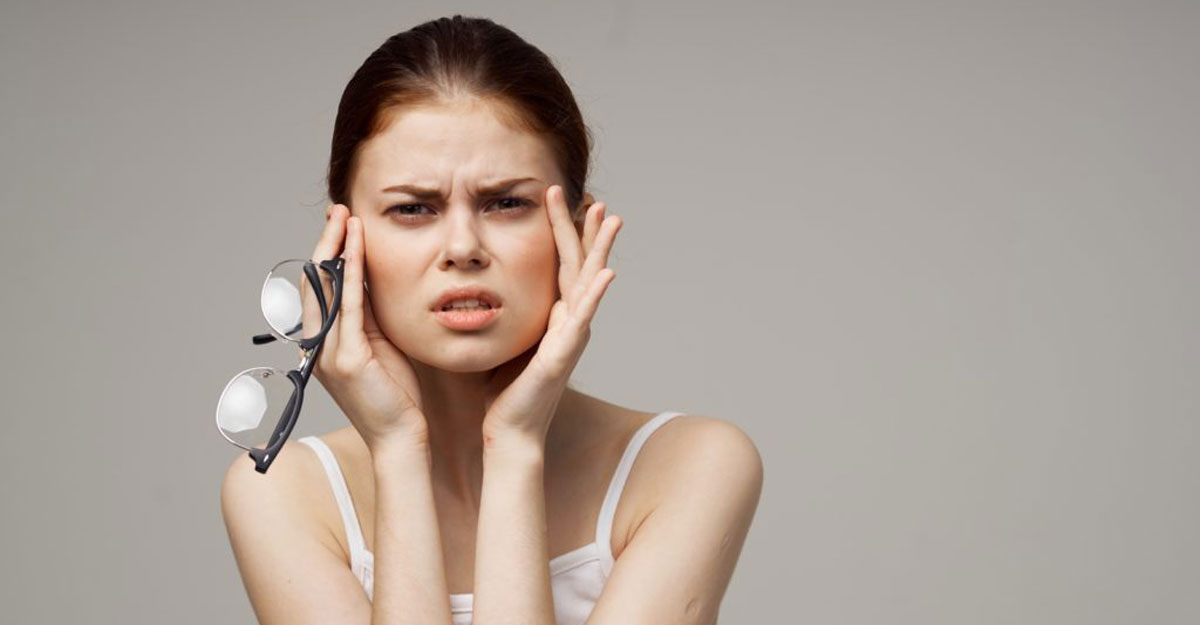 চোখের পাতা লাফানো কীসের ইঙ্গিত?