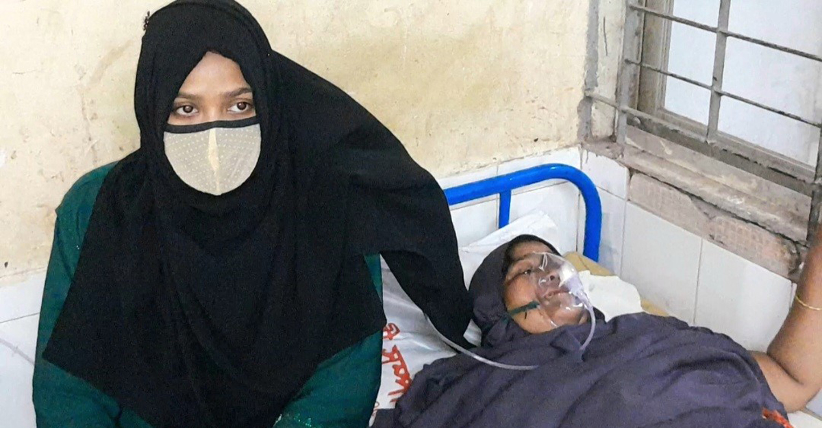 রাস্তা নিয়ে দ্বন্দ্ব: মা-মেয়েকে পিটিয়ে জখম, হাসপাতালে ভর্তি