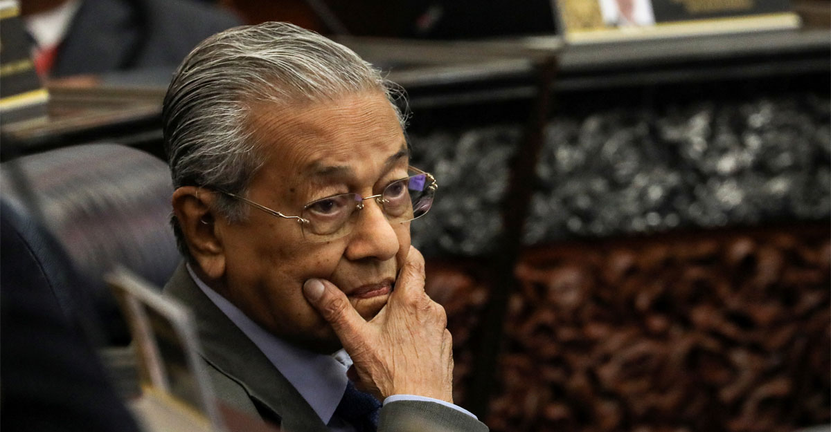 শেষটা মলিন, কী করবেন মালয়েশিয়ার ‘টাইটানিক’?