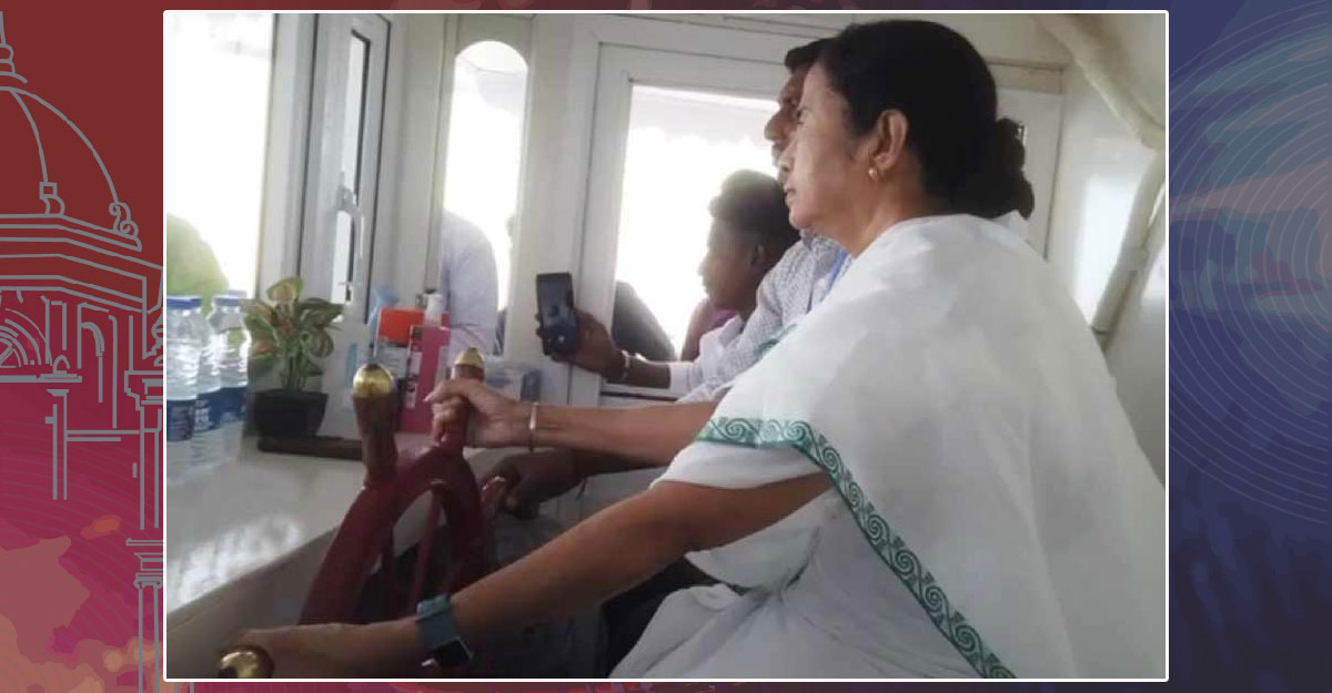 লঞ্চ চালালেন মমতা