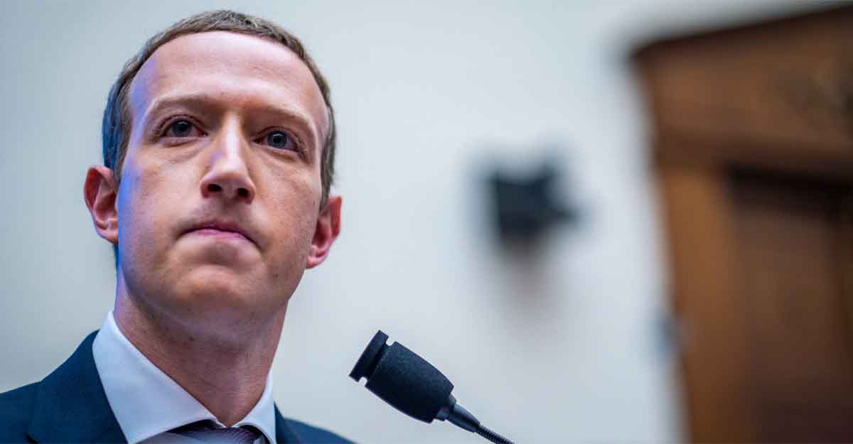 ফেসবুক থেকে পদত্যাগ করতে পারেন মার্ক জুকারবার্গ!