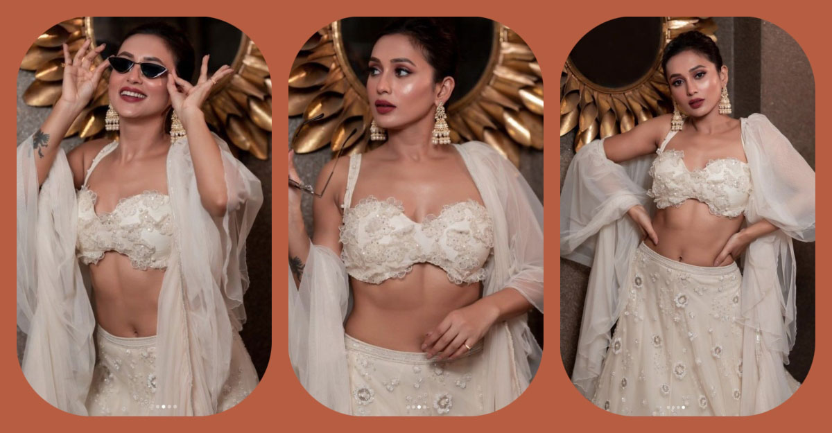 ল্যাহেঙ্গায় হট মিমি, জানুন লুকের ডিটেইলস