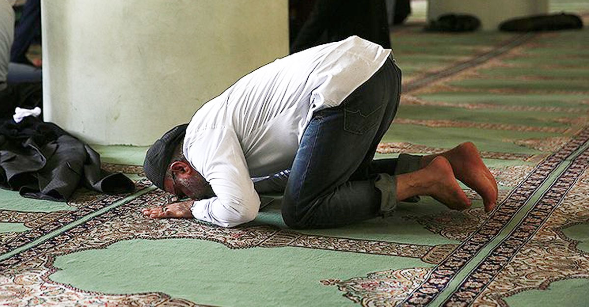 নামাজের যেসব ভুল শোধরানো জরুরি