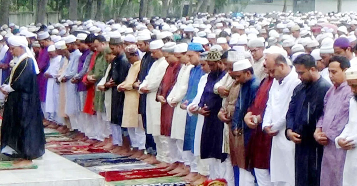 নামাজে কাতার সোজা রাখার গুরুত্ব ও ফজিলত