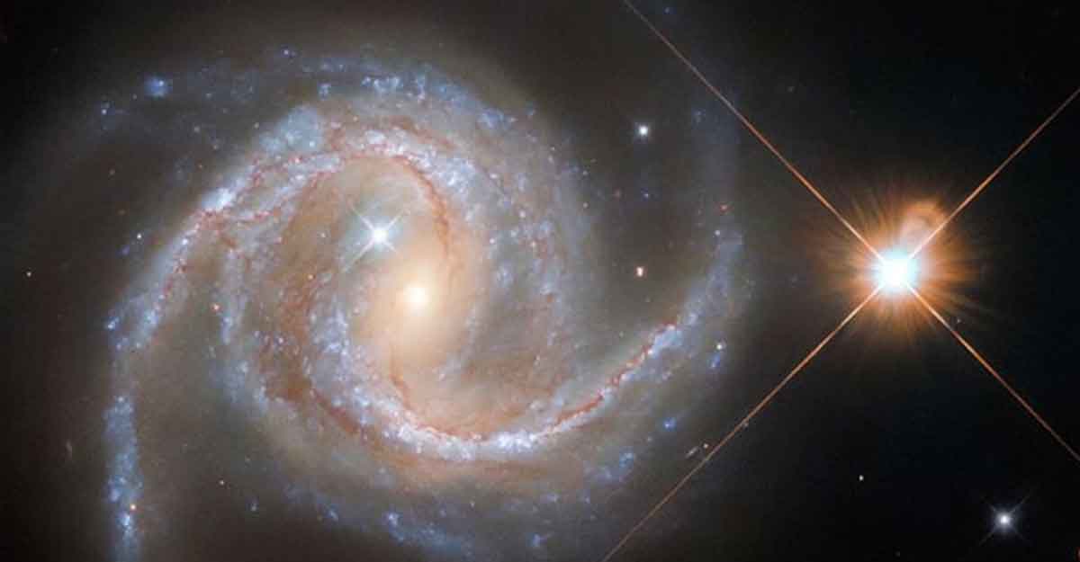 হাবল স্পেস টেলিস্কোপ ধরা পড়ল রহস্যময় কসমিক কিহোল