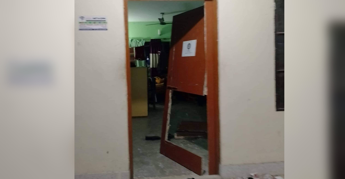 বান্ধবীকে গাঁজা সেবনের ভিডিও পাঠানো নিয়ে নোবিপ্রবিতে সংঘর্ষ