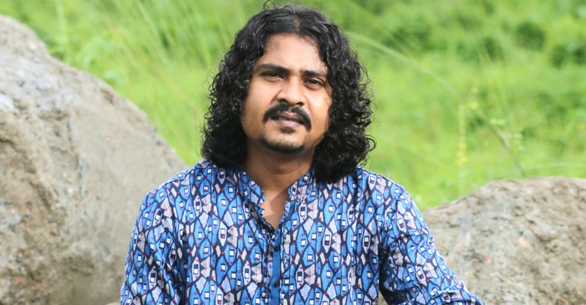 সড়ক দুর্ঘটনায় নিহত গীতিকার-সাংবাদিক ওমর ফারুক বিশাল