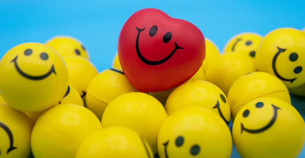 আজ মৃদু হাসির দিন, জানুন ইতিহাস এবং হাসি নিয়ে সেরা কিছু উদ্ধৃতি