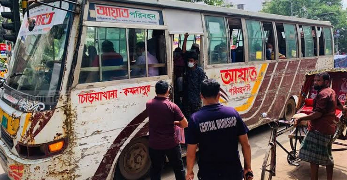 ওয়েবিলেই চলছে লাব্বাইক-লাভলী, চার্ট নেই আয়াতে