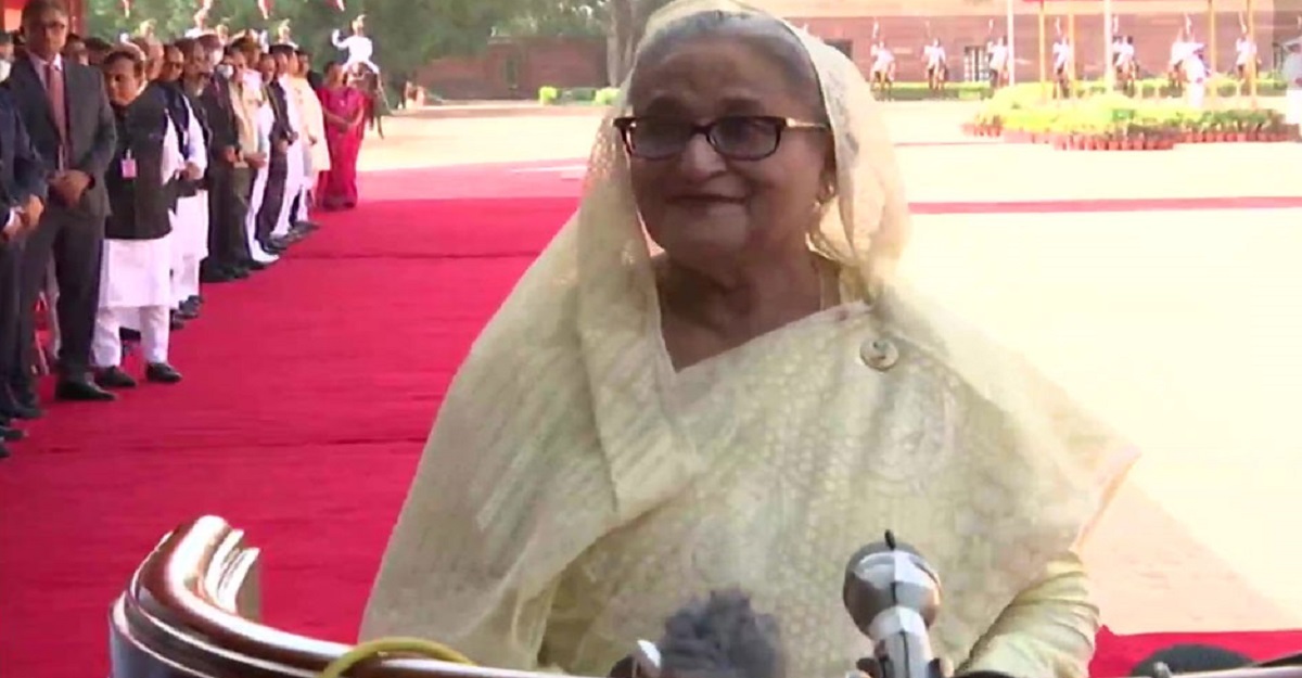 হিন্দিতে বক্তব্য দিয়ে সবাইকে চমকে দিলেন শেখ হাসিনা