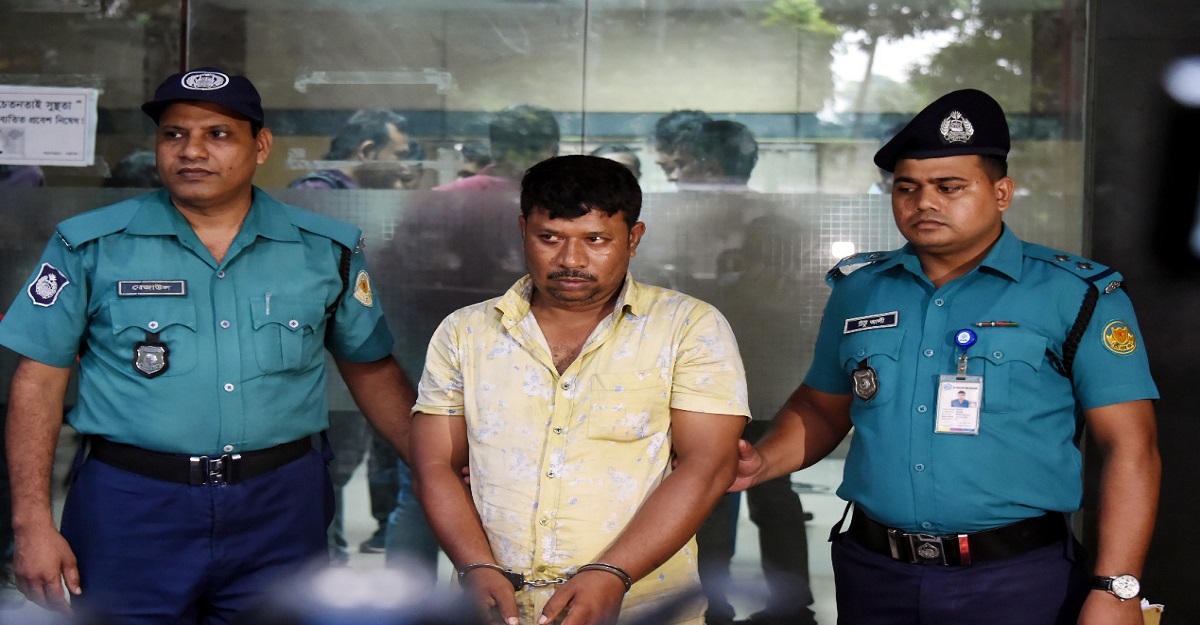 ইউপি সদস্যের নেতৃত্বে ৫০০ বাসায় চুরি!