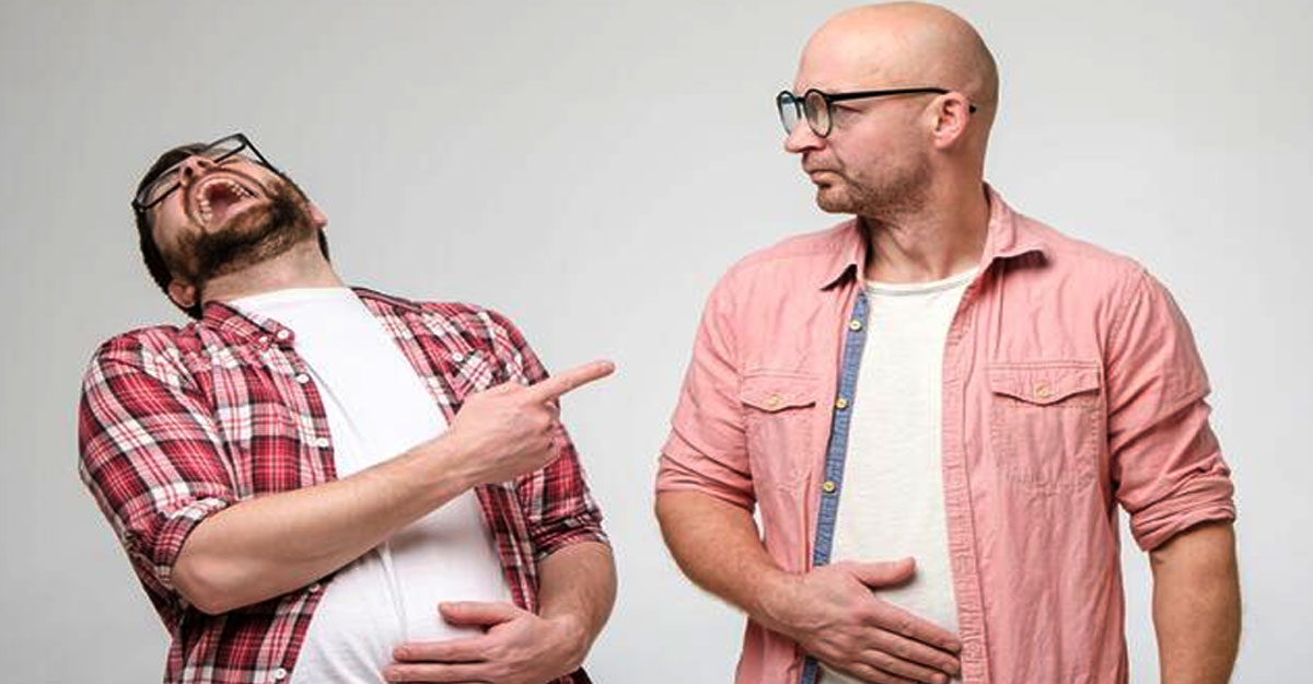 অন্যকে নিয়ে হাসাহাসি করার গুনাহ