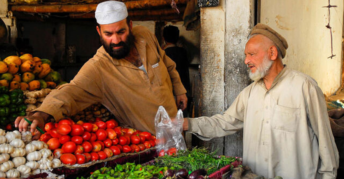 পাকিস্তানে পেঁয়াজের কেজি ৩০০, আলু ১০০