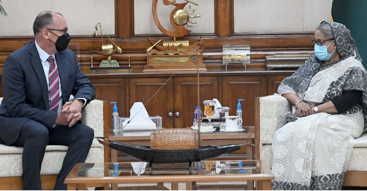 প্রধানমন্ত্রীর সাক্ষাৎ পেলেন মার্কিন রাষ্ট্রদূত, ভূয়সী প্রশংসা