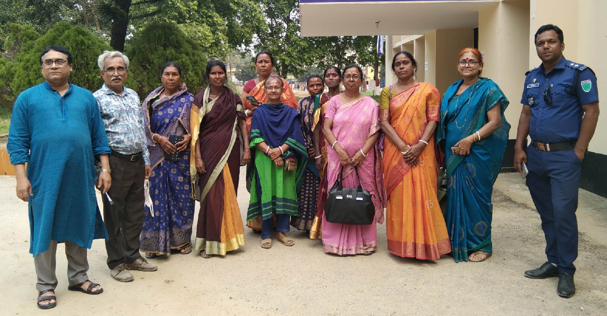 নারীকে বেত্রাঘাত-পাথর নিক্ষেপ: মহিলা পরিষদের ঘটনাস্থল পরিদর্শন