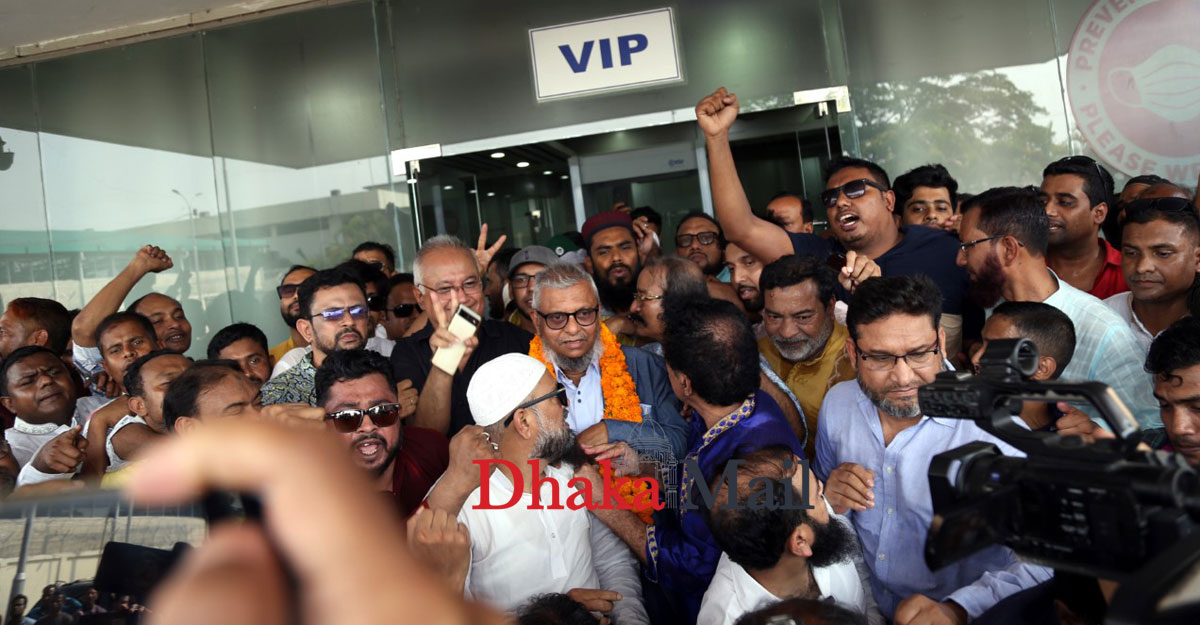 সিলেটে ফিরলেন মেয়র আরিফ, জিইয়ে রাখলেন প্রার্থিতার গুঞ্জন