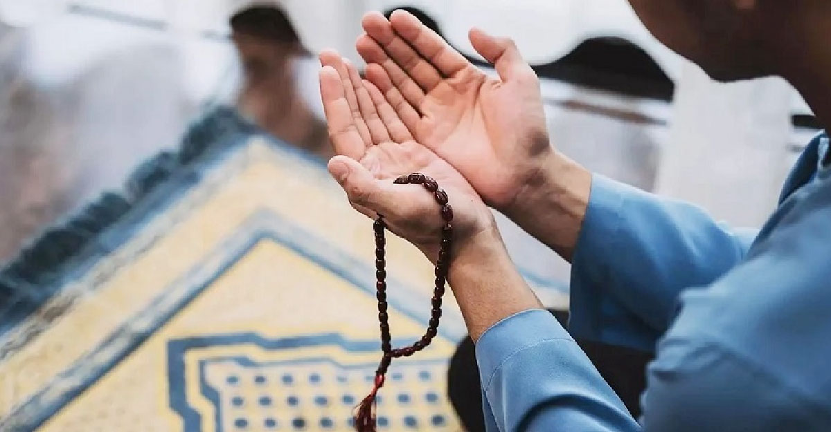 রমজানে বিশেষভাবে যে দোয়া করতে বলেছেন নবীজি