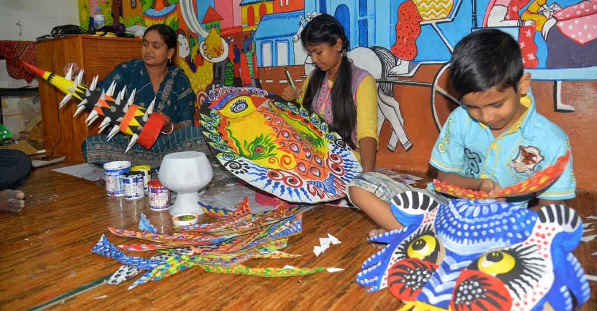 যশোরে মঙ্গল শোভাযাত্রার প্রস্তুতি চলছে