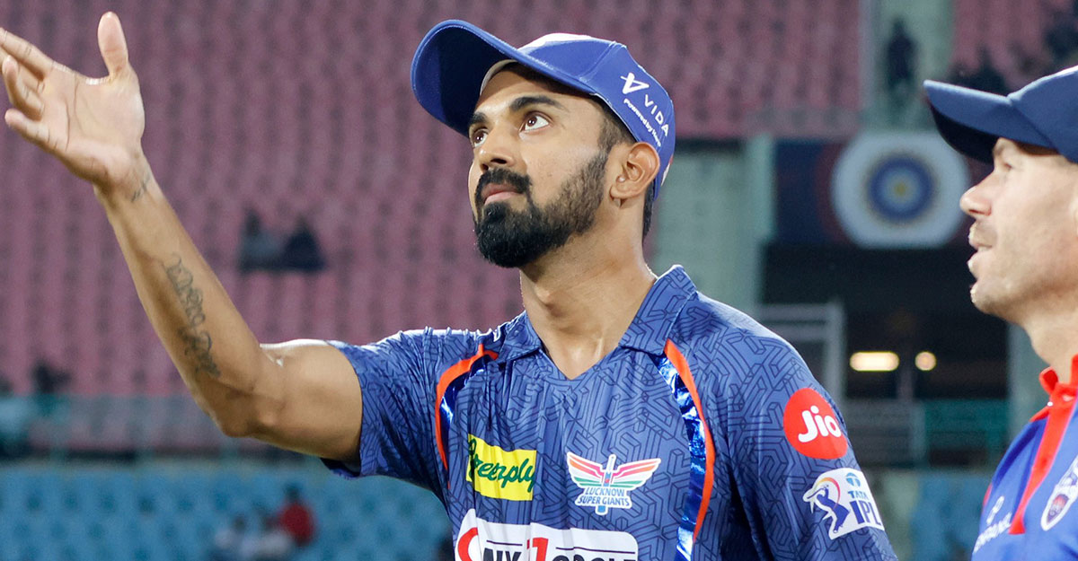 টসে জিতে ফিল্ডিংয়ে দিল্লি, একাদশে নেই মুস্তাফিজ