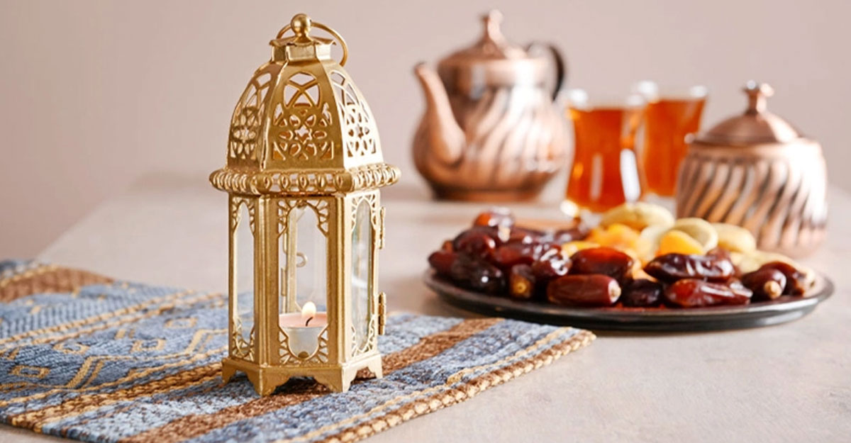 আট অবস্থায় রোজা ভেঙে ফেলা যায়