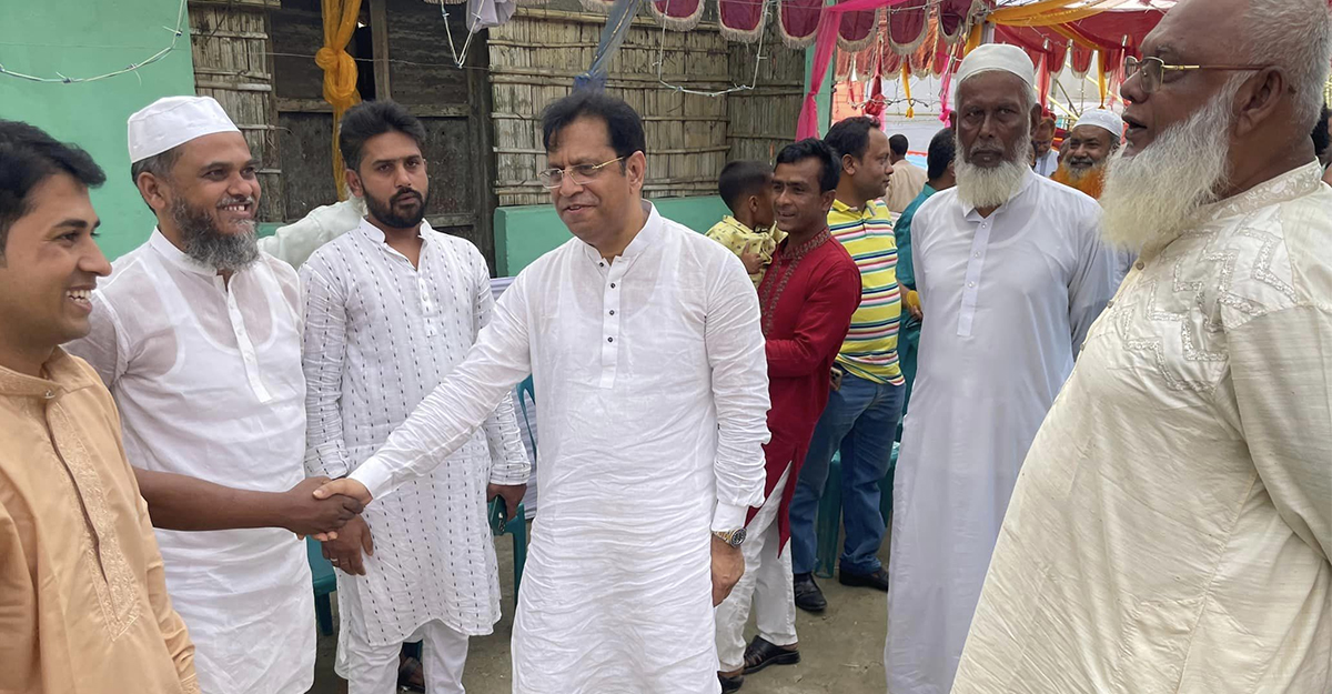 ময়মনসিংহ-৮ ঈশ্বরগঞ্জে গণসংযোগ করছেন অ্যাড. শাহ মঞ্জুরুল হক