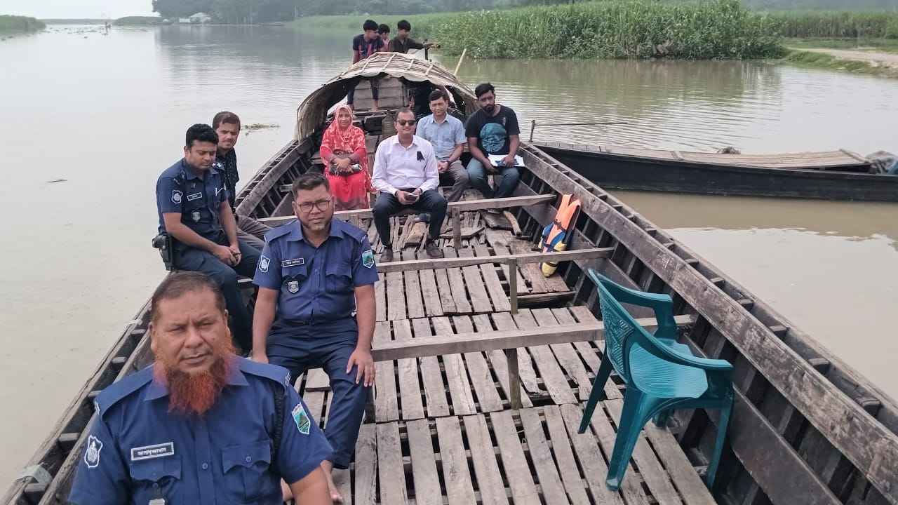 যমুনায় অবৈধভাবে বালু তোলায় ব্যবসায়ীর ৫ লাখ টাকা জরিমানা