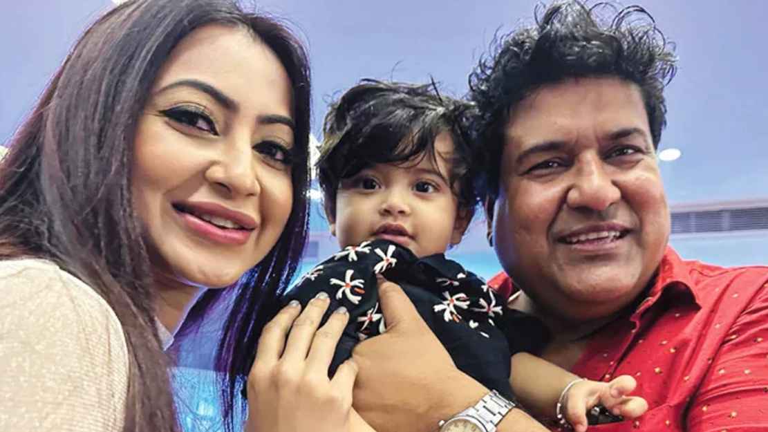 নায়িকা মিতুর ফেসবুক পোস্টে নির্মাতা দীপনের সংসারে অশান্তি