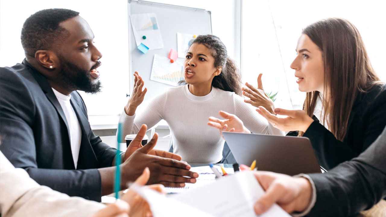 কর্মক্ষেত্রে অল্পতেই রেগে যান? জানুন নিয়ন্ত্রণের উপায়