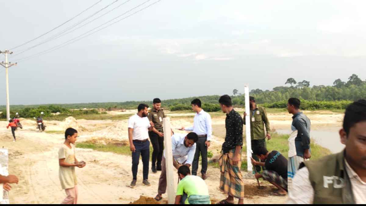 ফাঁসিয়াখালীতে অভিযান, পাহাড় কাটা বন্ধসহ অবৈধ স্থাপনা উচ্ছেদ