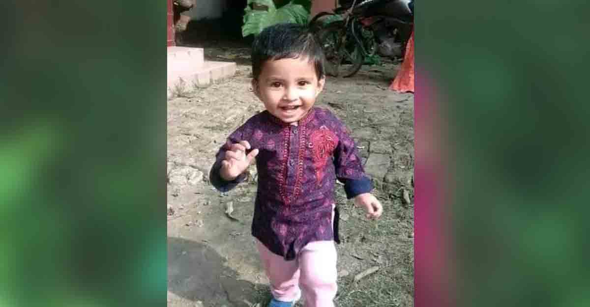 বাবার পায়ে লেগে ভেসে উঠল শিশুর মরদেহ