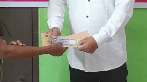 দান-সদকার ৯টি নগদ পুরস্কার