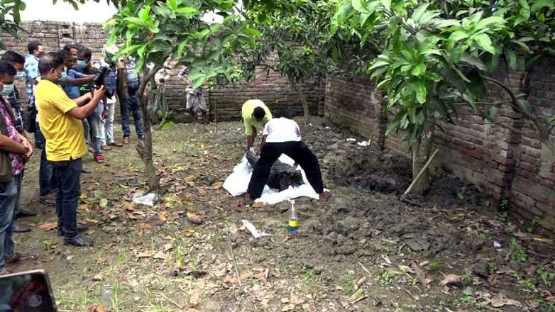 চালককে হত্যা করে মাটিচাপা, নিখোঁজের ২১ দিন পর লাশ উদ্ধার