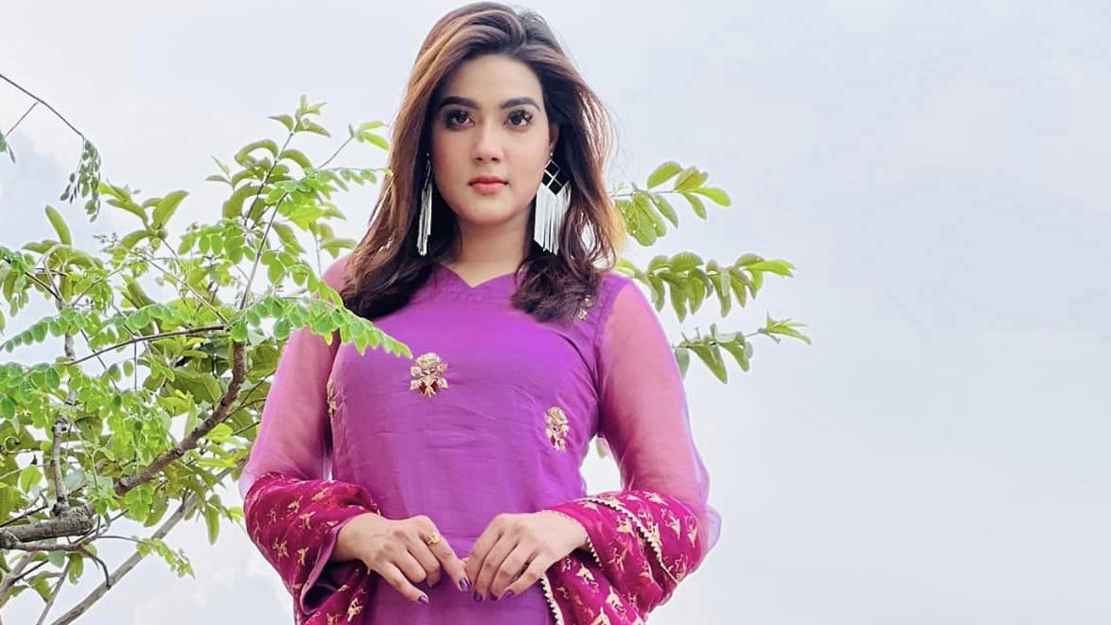 এমপি নির্বাচন করতে চান মাহি