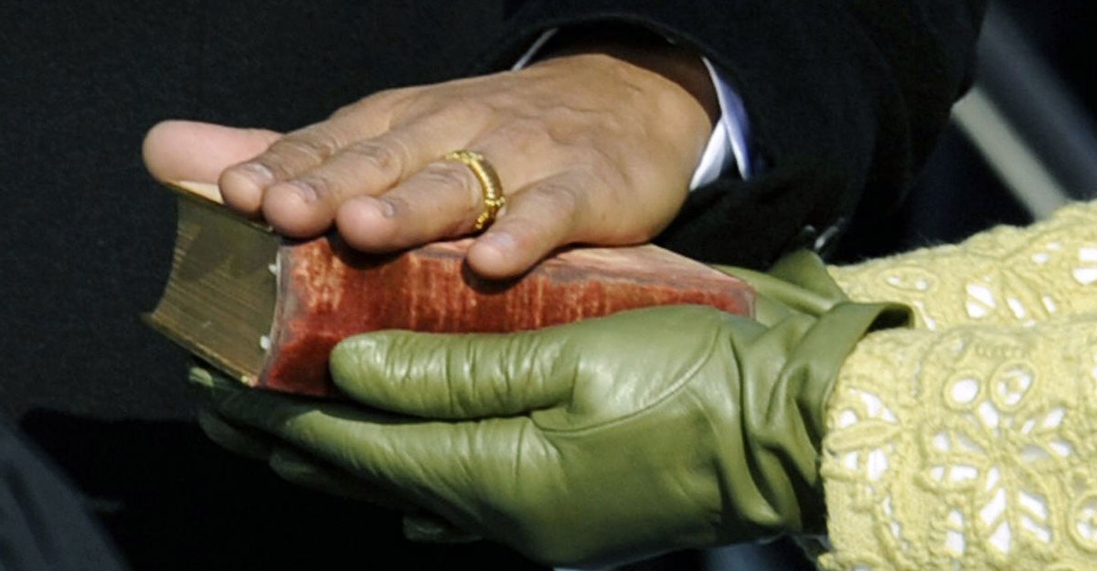 কোরআন ছুঁয়ে শপথ ভঙ্গ করলে কাফফারা কী