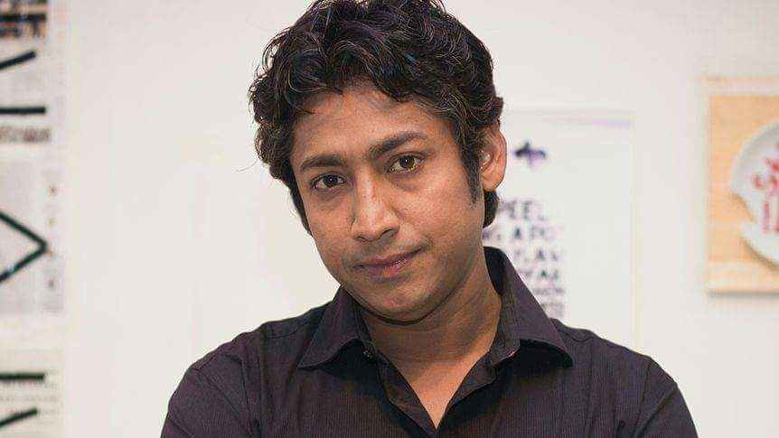 পুরস্কারের লাখ টাকা ক্যানসার আক্রান্ত অভিনেত্রীকে দিলেন রওনক 