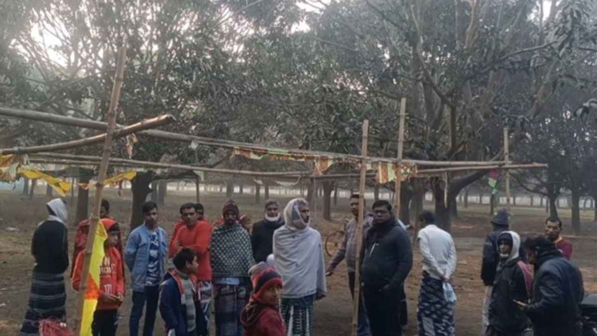 নৌকার নির্বাচনী অফিস ভাঙচুর ও লুটপাটের অভিযোগ