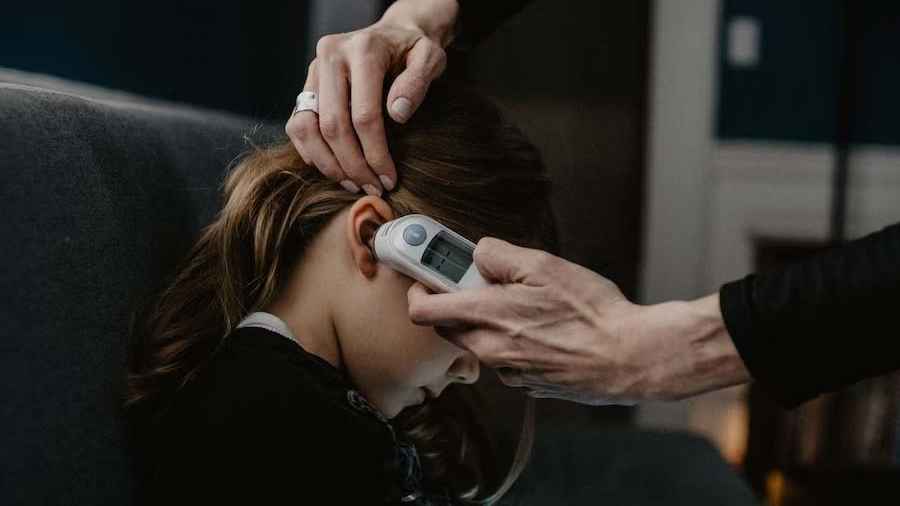 শিশুদের মধ্যে ছড়াচ্ছে ‘হোয়াইট লাং সিন্ড্রোম’!