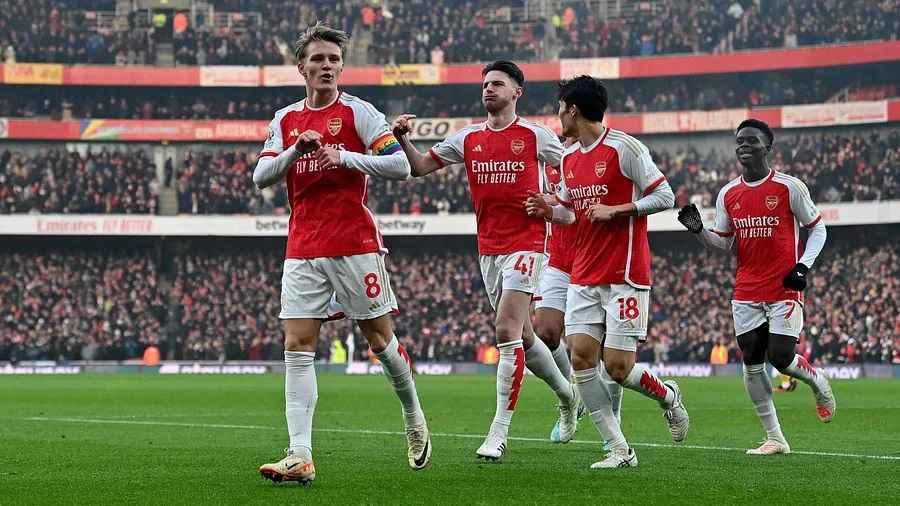 ইংলিশ প্রিমিয়ার লিগের ম্যাচসহ টিভিতে আজকের খেলা