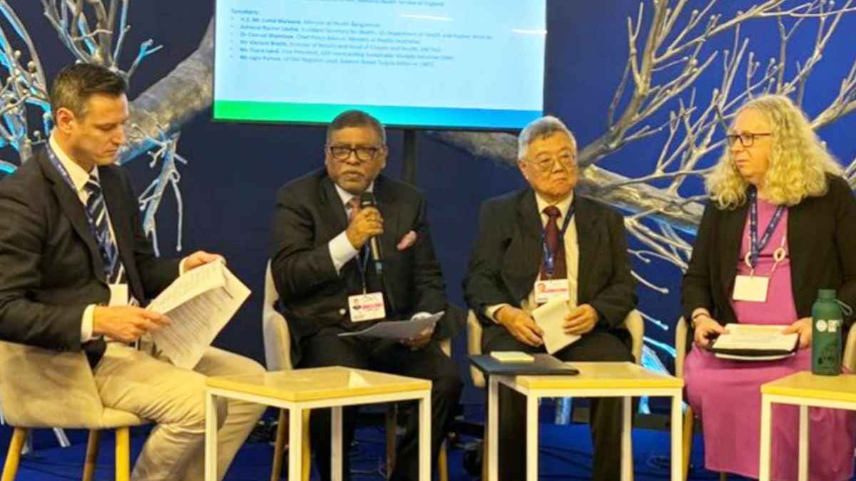 স্বাস্থ্য খাতের যন্ত্রপাতিও জলবায়ুবান্ধব হওয়া উচিত: স্বাস্থ্যমন্ত্রী