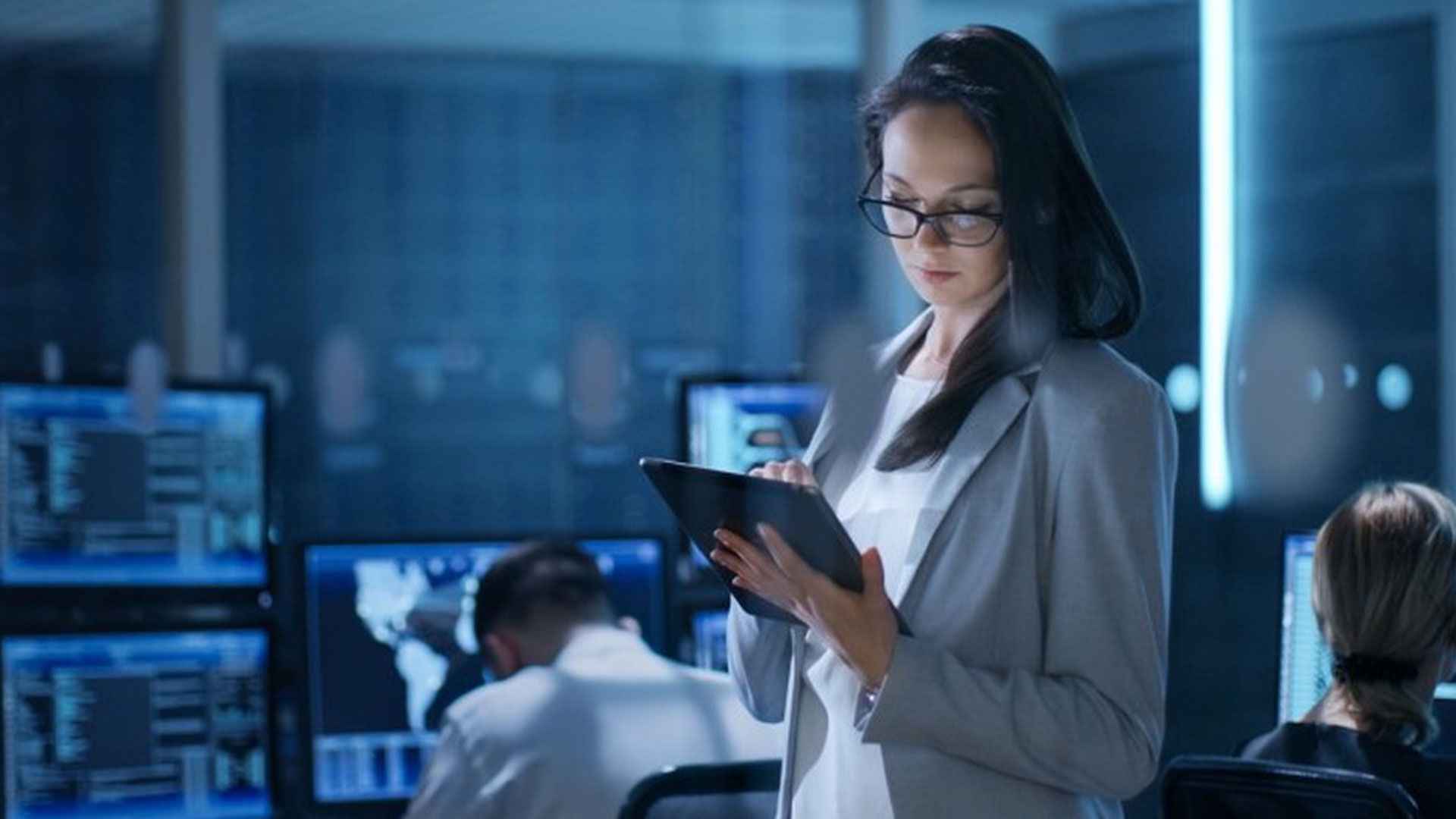 ট্রাস্ট ব্যাংকে চাকরির সুযোগ, ৪৫ বছরেও আবেদন 