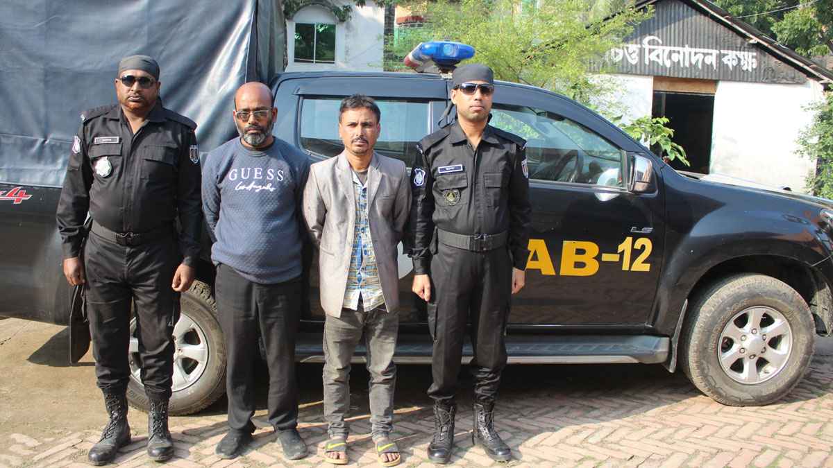 মেহেরপুরে ইয়াবা ট্যাবলেটসহ আটক ২