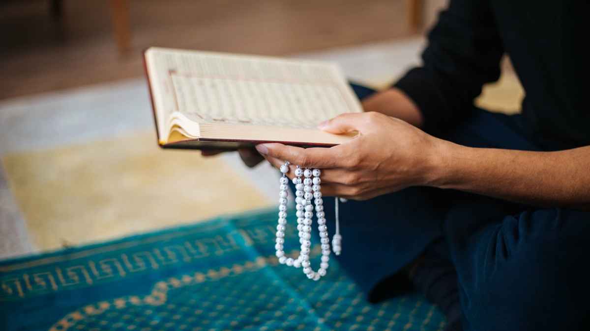 কোরআন পড়ে গেলে কি আড়াই কেজি চাল দিতে হয়?