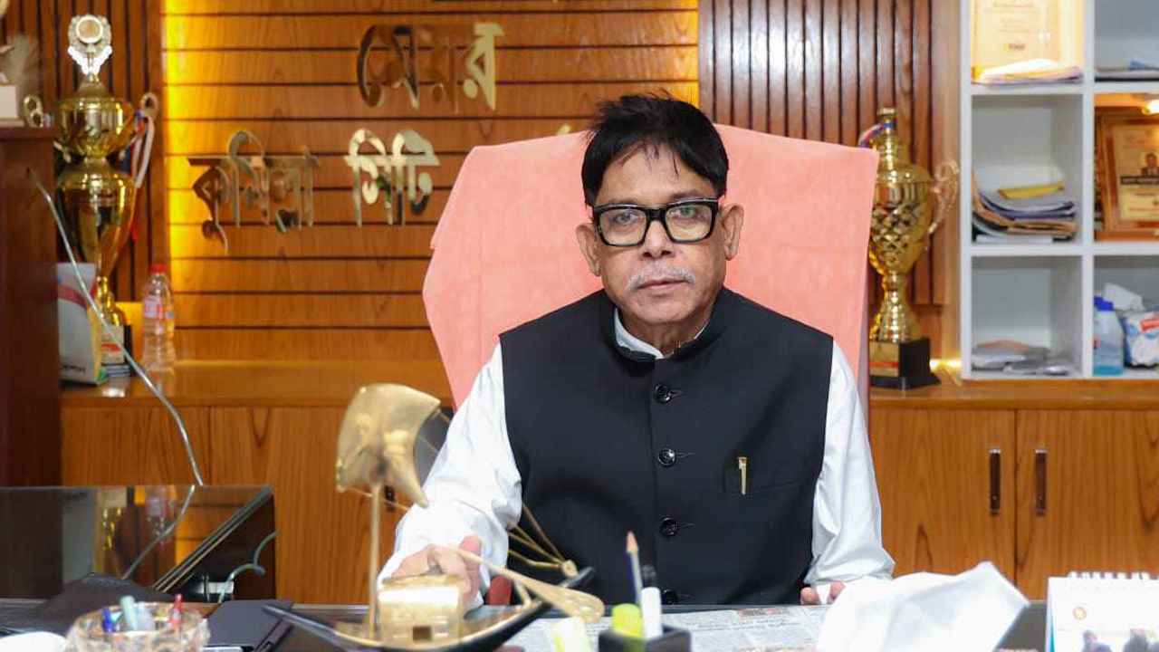 রাতে দেশে আসবে মেয়র রিফাতের লাশ