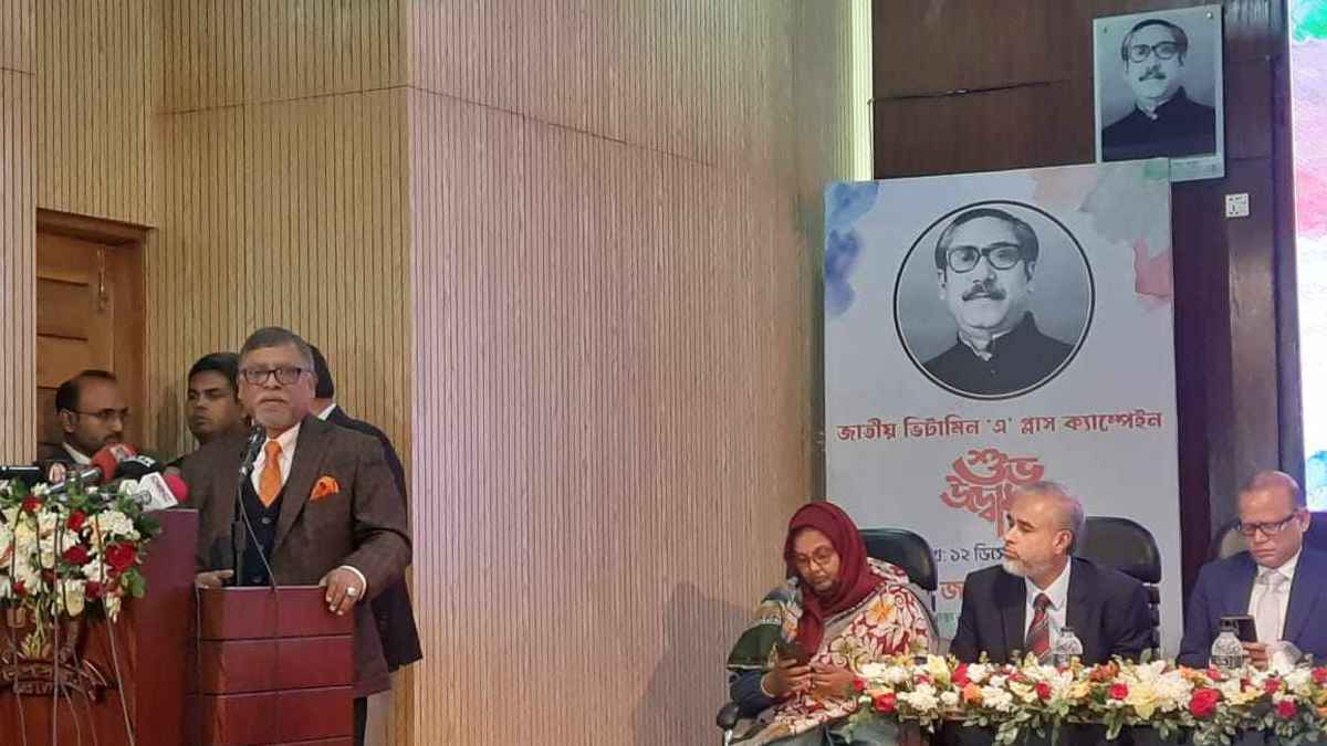 ‘২০০ কোটি মানুষের স্বাস্থ্যের দেখাশোনার দায়িত্বে একজন বাংলাদেশি’