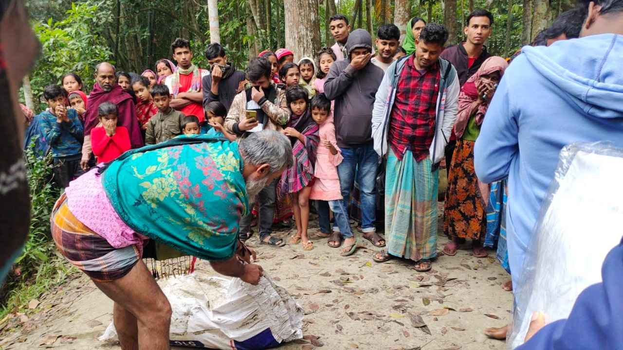গোসাইরহাটের খালে রক্তমাখা বস্তা, অতঃপর…