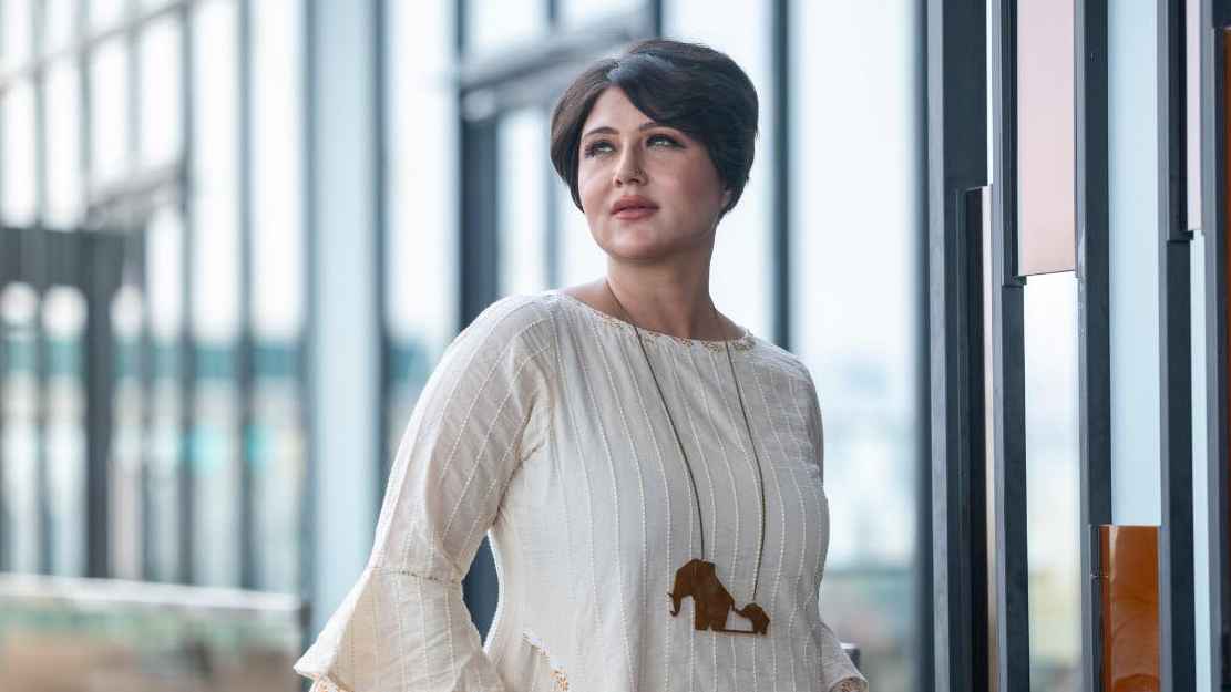 ব্লাউজের মাপ আমাদেরই ঠিক করতে হবে: স্বস্তিকা