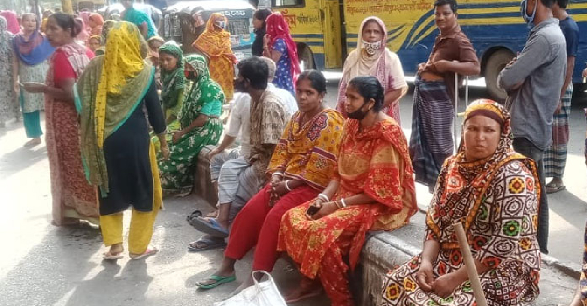 বিদ্যুৎ-গ্যাস বিলে ধুঁকছে মধ্যবিত্ত, নিম্নবিত্তের চোখে সরষে ফুল!