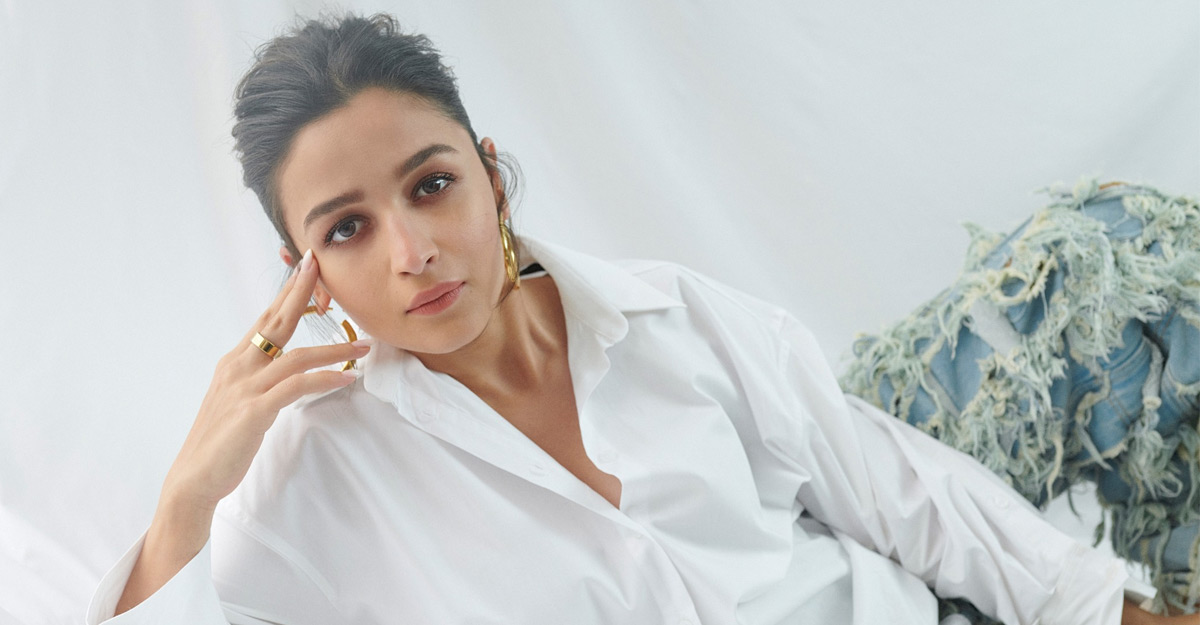 গোপন ছবি ফাঁস হওয়ায় রেগে আগুন আলিয়া